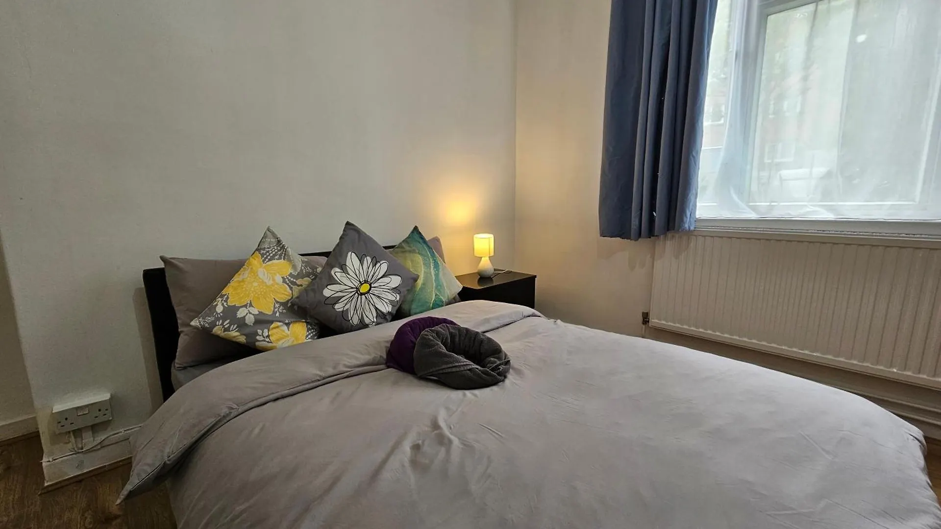 Globe Rooms London Guest house